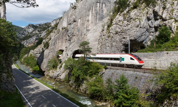 SBB RABDe 500 Moutier Gorge
